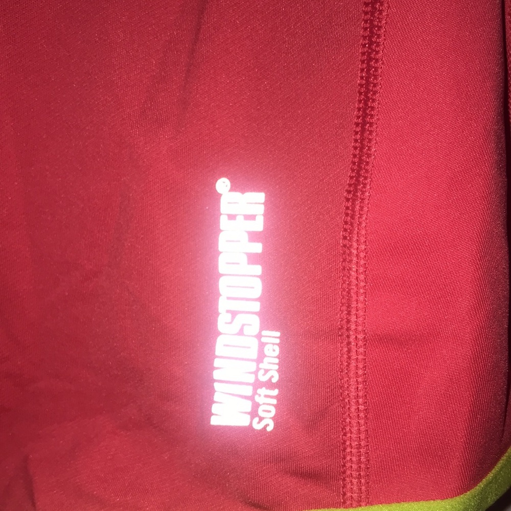 Puma Reflective Soft Shell Size Small - Picture 6 of 9
